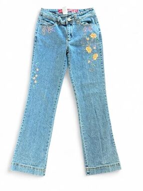 Mudd Light Blue Flare Jeans with Yellow Floral Embroidery size 6